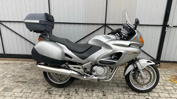 Обзор мотоцикла Honda Nt650v.2002год. 89262862924 с 10:00-20:00по Мск(WhatsApp)